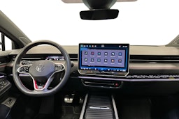 punainen Volkswagen ID.7 2025 kuva 9.