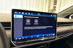 punainen Volkswagen ID.7 2025 kuva 25.