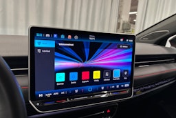 punainen Volkswagen ID.7 2025 kuva 26.