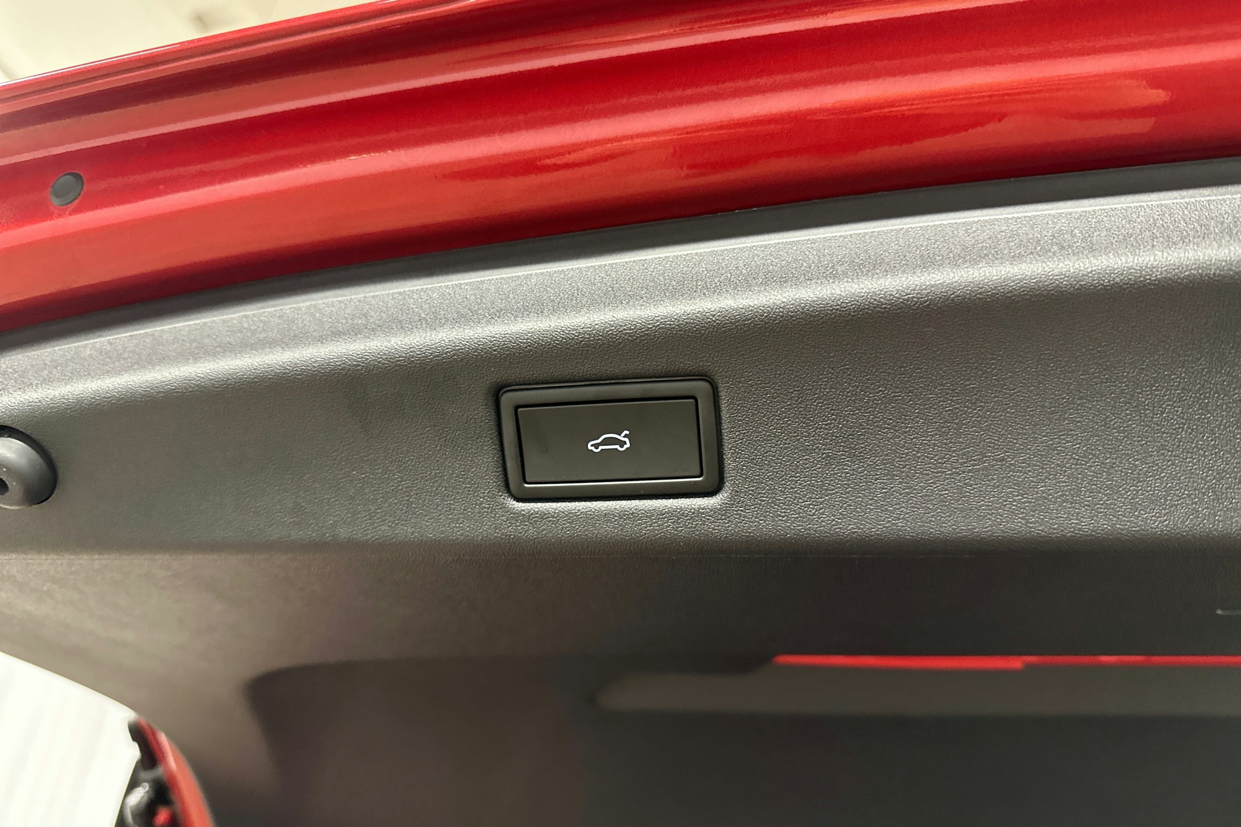 punainen Volkswagen ID.7 2025 kuva 31.