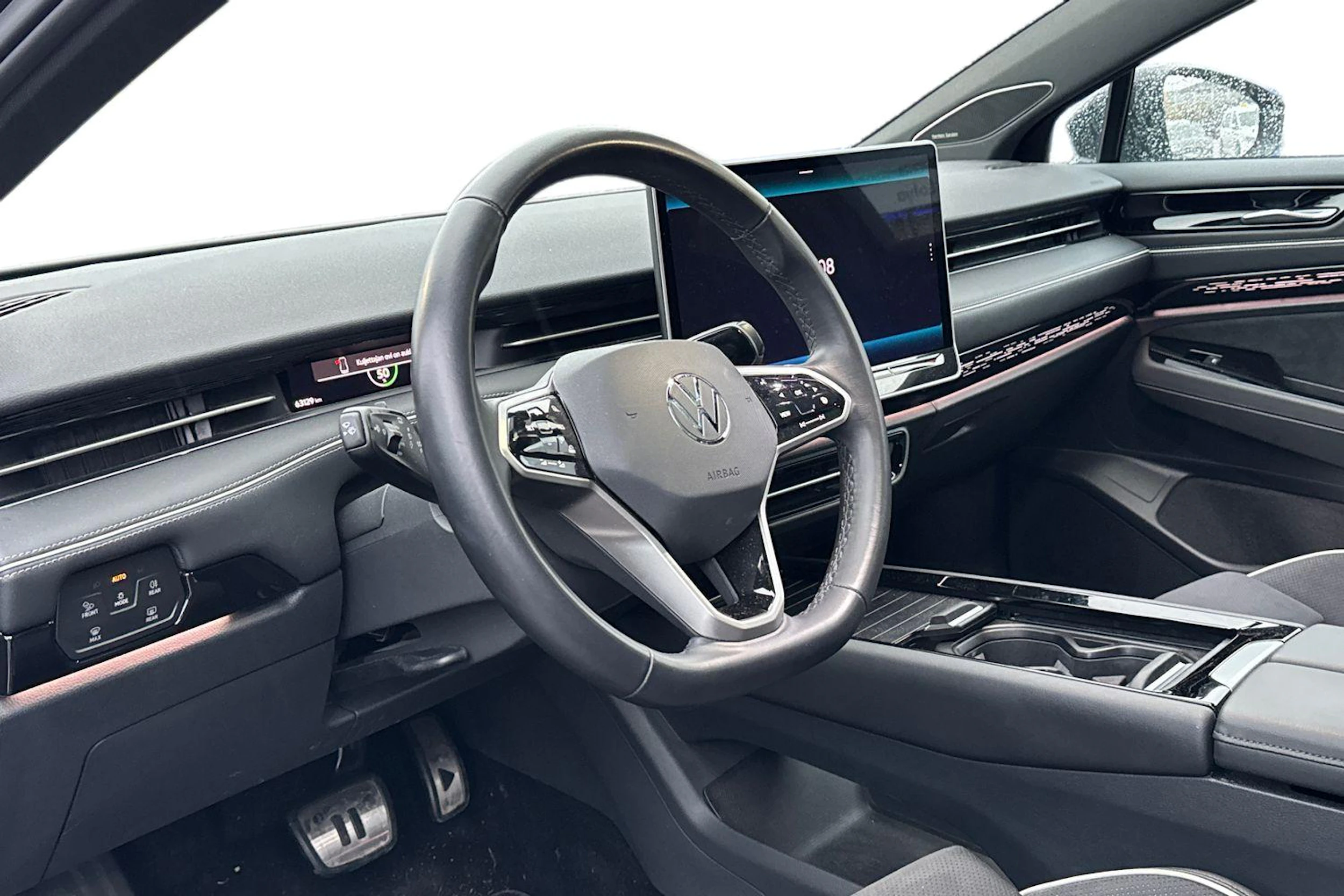 musta Volkswagen ID.7 2025 kuva 3.
