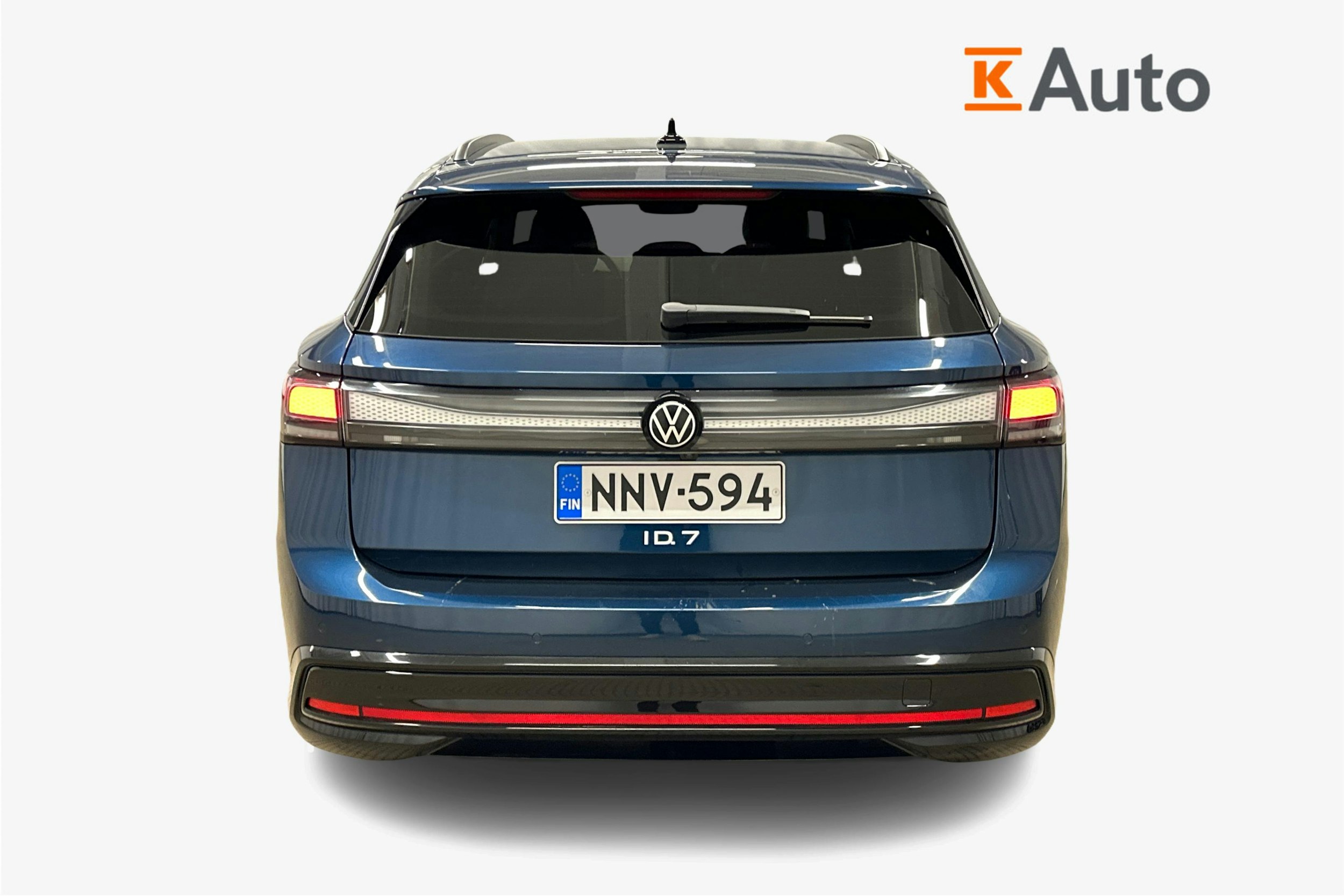 sininen Volkswagen ID.7 2025 kuva 3.