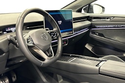 sininen Volkswagen ID.7 2025 kuva 7.