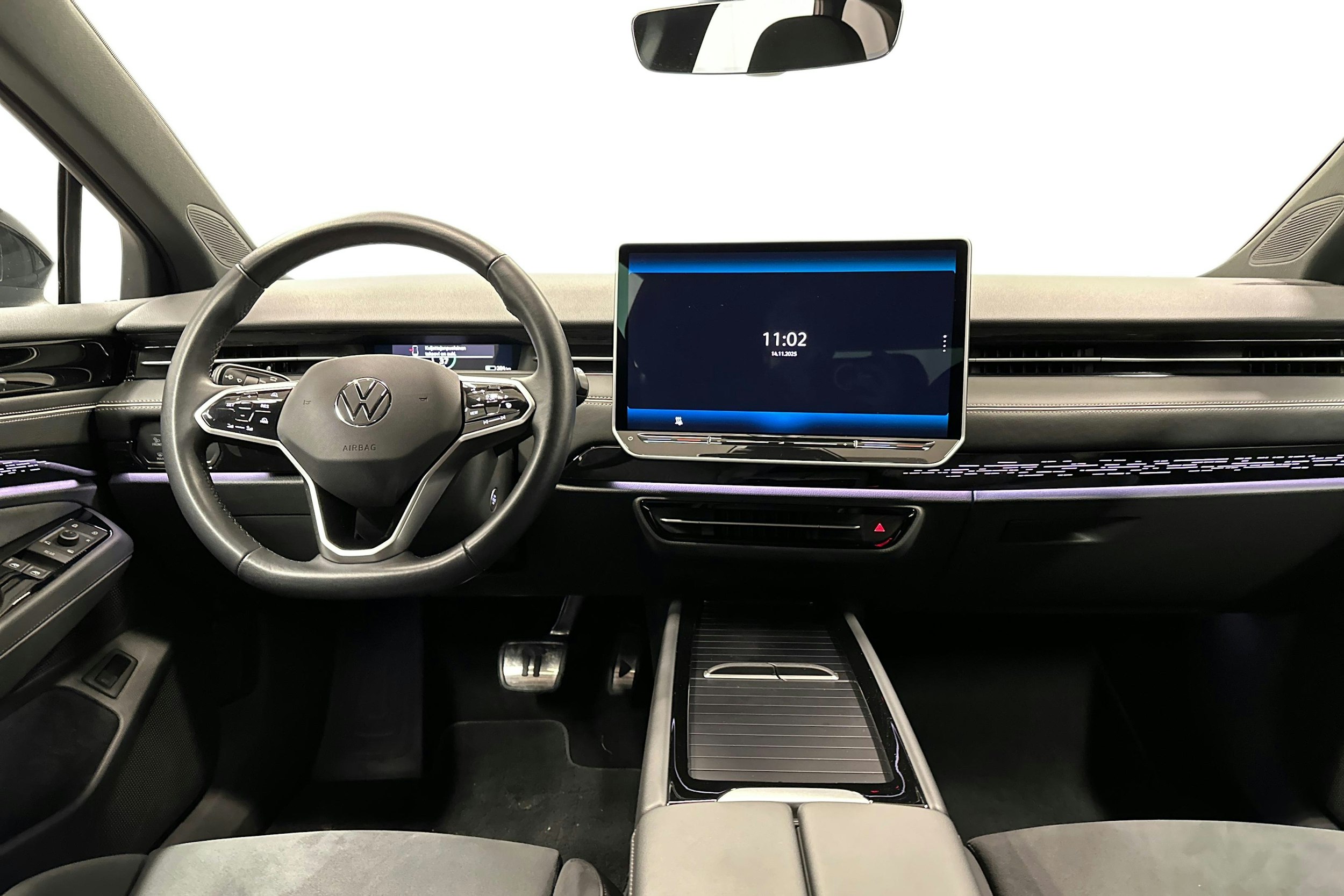 sininen Volkswagen ID.7 2025 kuva 9.