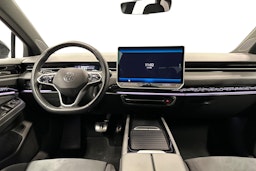 sininen Volkswagen ID.7 2025 kuva 9.