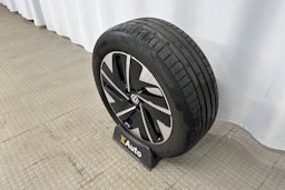 sininen Volkswagen ID.7 2025 kuva 13.