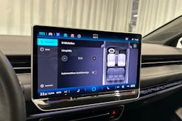 sininen Volkswagen ID.7 2025 kuva 23.