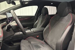 valkoinen Volkswagen ID.7 2025 kuva 15.