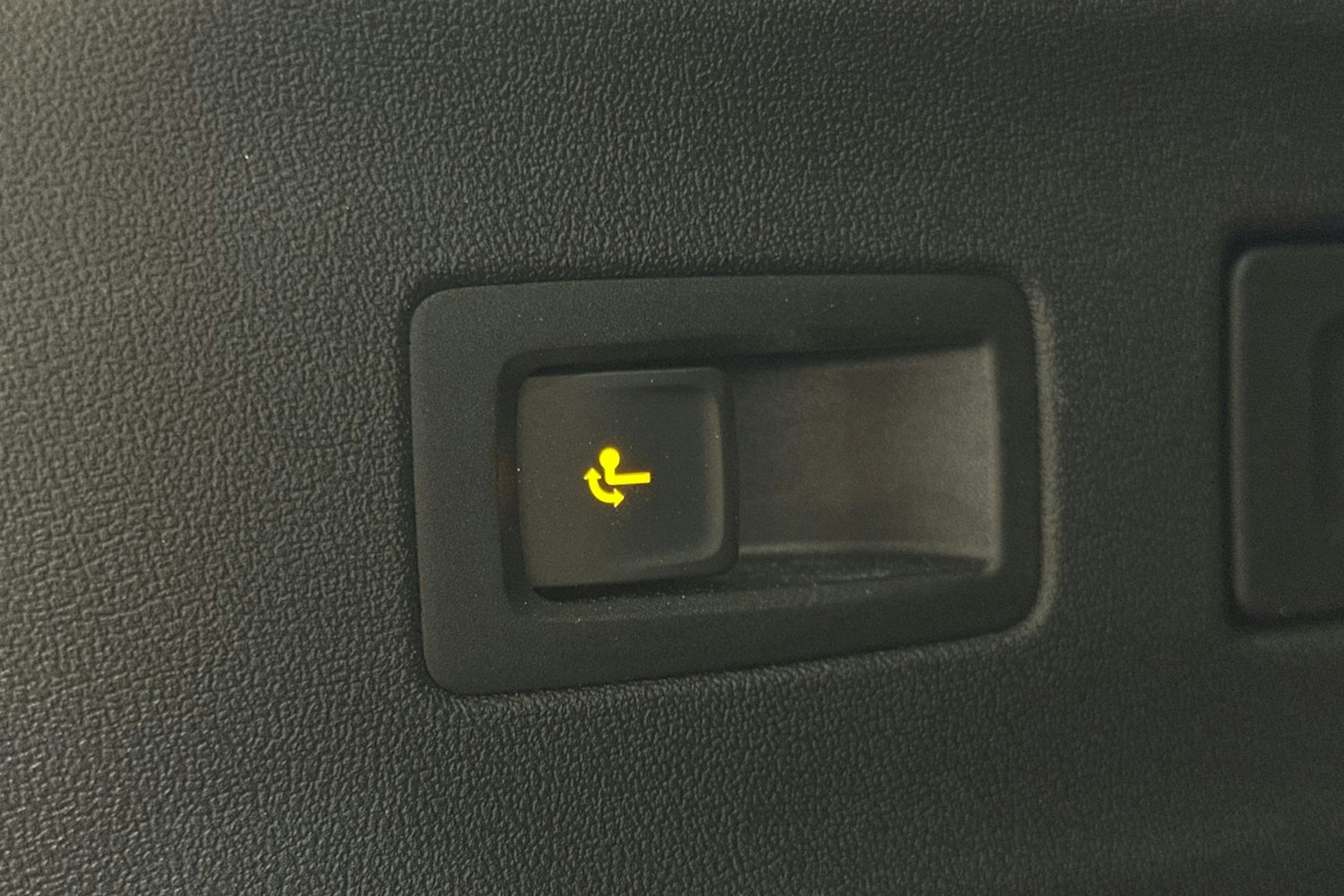 valkoinen Volkswagen ID.7 2025 kuva 37.