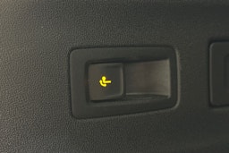 valkoinen Volkswagen ID.7 2025 kuva 37.