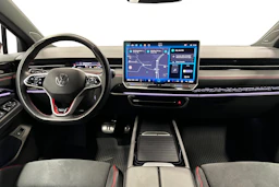 punainen Volkswagen ID.7 2025 kuva 7.