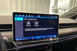 punainen Volkswagen ID.7 2025 kuva 21.