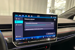 punainen Volkswagen ID.7 2025 kuva 24.