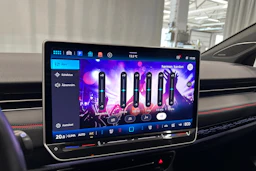 punainen Volkswagen ID.7 2025 kuva 25.