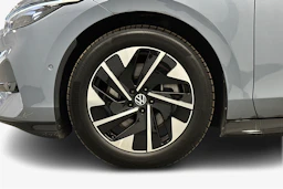 sininen Volkswagen ID.7 2025 kuva 12.