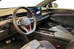 sininen Volkswagen ID.7 2025 kuva 3.