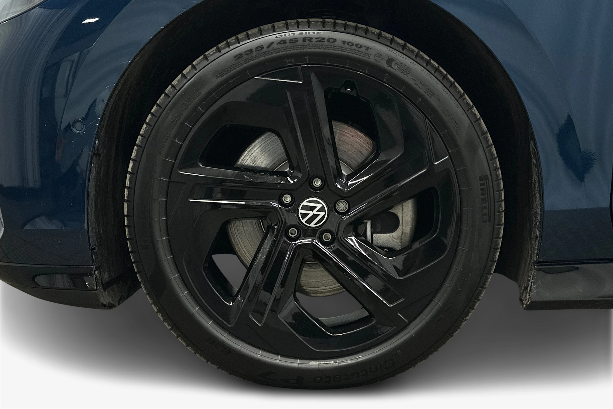 sininen Volkswagen ID.7 2025 kuva 9.