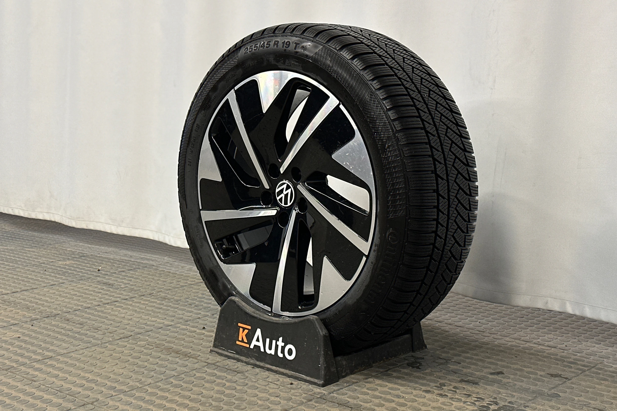 sininen Volkswagen ID.7 2025 kuva 10.