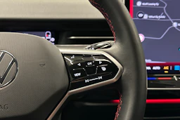 sininen Volkswagen ID.7 2025 kuva 20.