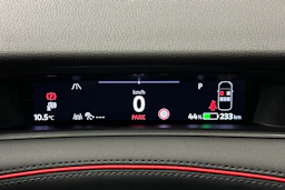 sininen Volkswagen ID.7 2025 kuva 21.