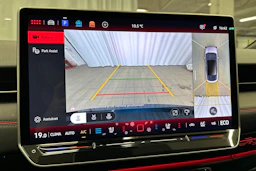 sininen Volkswagen ID.7 2025 kuva 32.