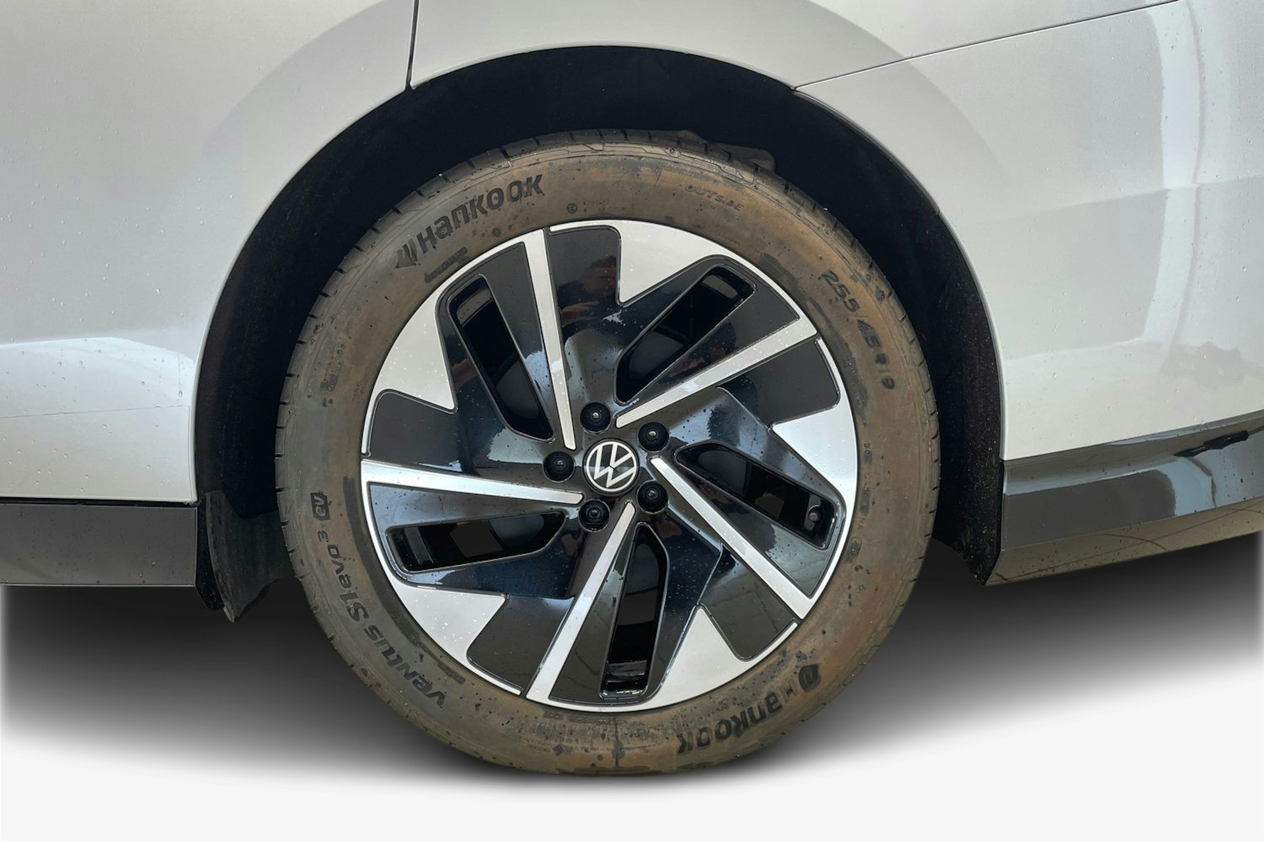 harmaa Volkswagen ID.7 2025 kuva 9.