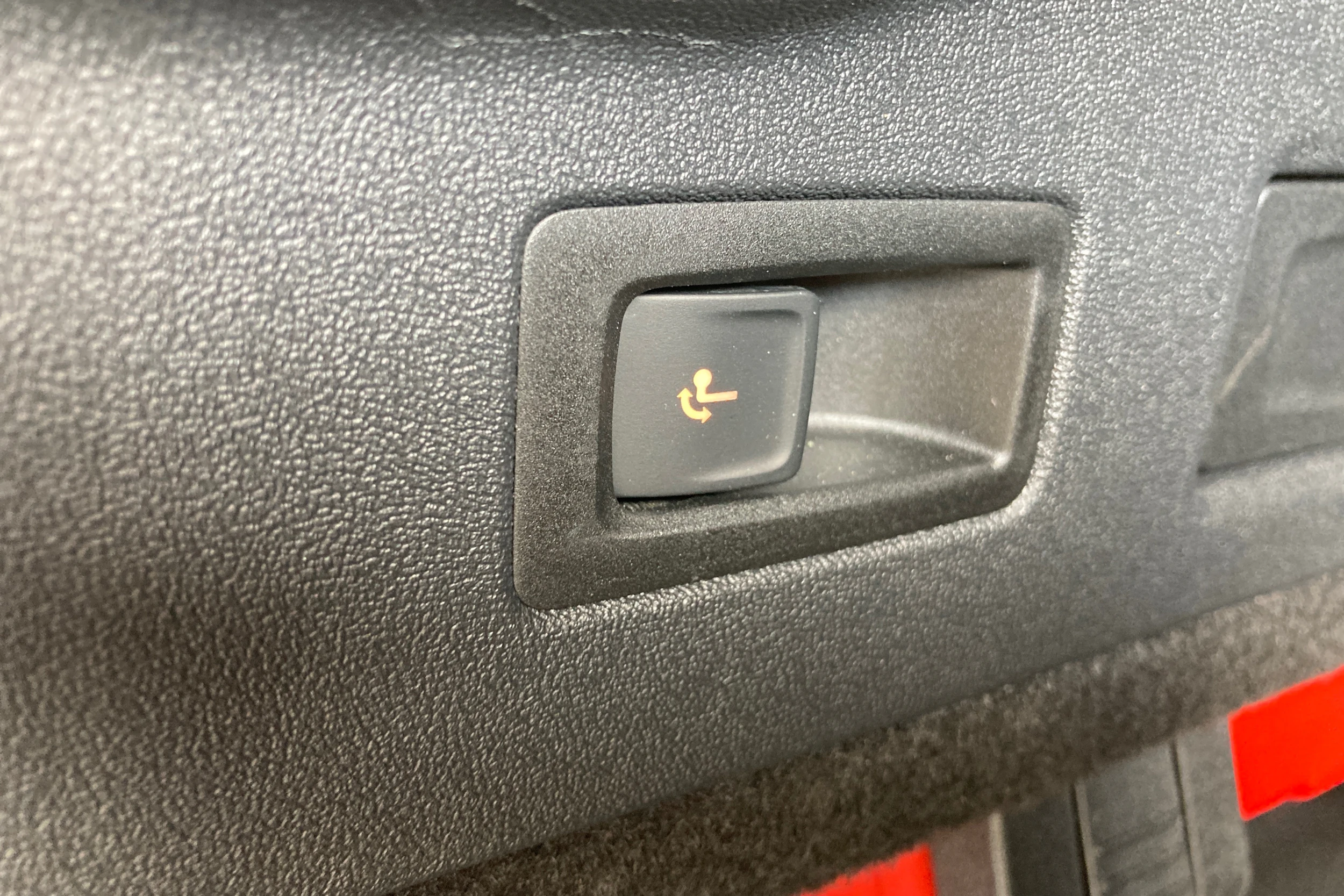 valkoinen Volkswagen ID.7 2025 kuva 21.