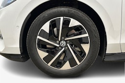 valkoinen Volkswagen ID.7 2025 kuva 11.