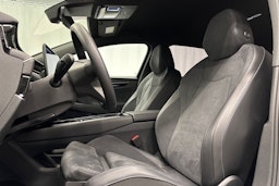 valkoinen Volkswagen ID.7 2025 kuva 19.