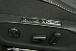 valkoinen Volkswagen ID.7 2025 kuva 20.