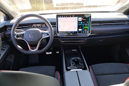 sininen Volkswagen ID.7 2025 kuva 7.