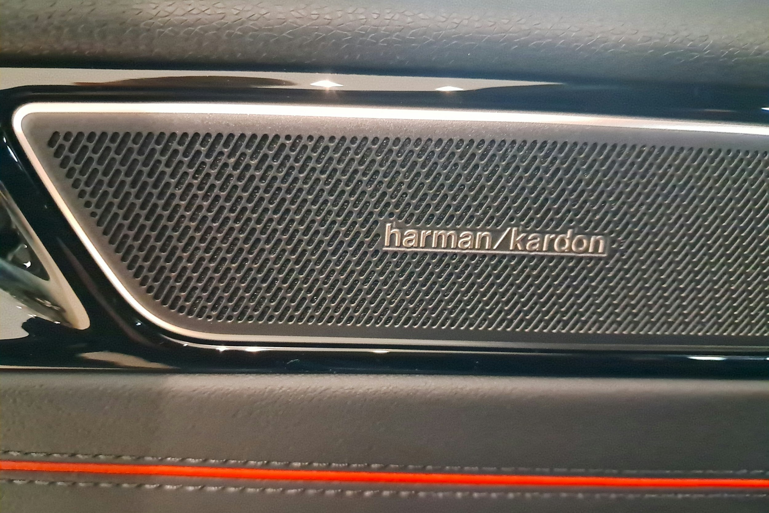 sininen Volkswagen ID.7 2025 kuva 17.