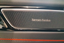 sininen Volkswagen ID.7 2025 kuva 17.