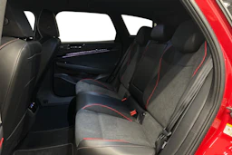 punainen Volkswagen ID.7 2025 kuva 8.
