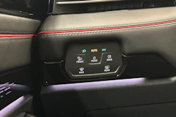 punainen Volkswagen ID.7 2025 kuva 18.