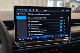 punainen Volkswagen ID.7 2025 kuva 21.
