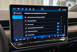 punainen Volkswagen ID.7 2025 kuva 22.
