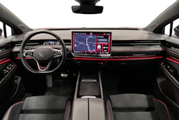 punainen Volkswagen ID.7 2025 kuva 7.