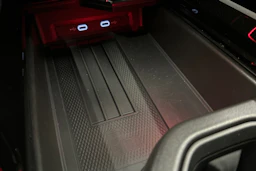 punainen Volkswagen ID.7 2025 kuva 34.