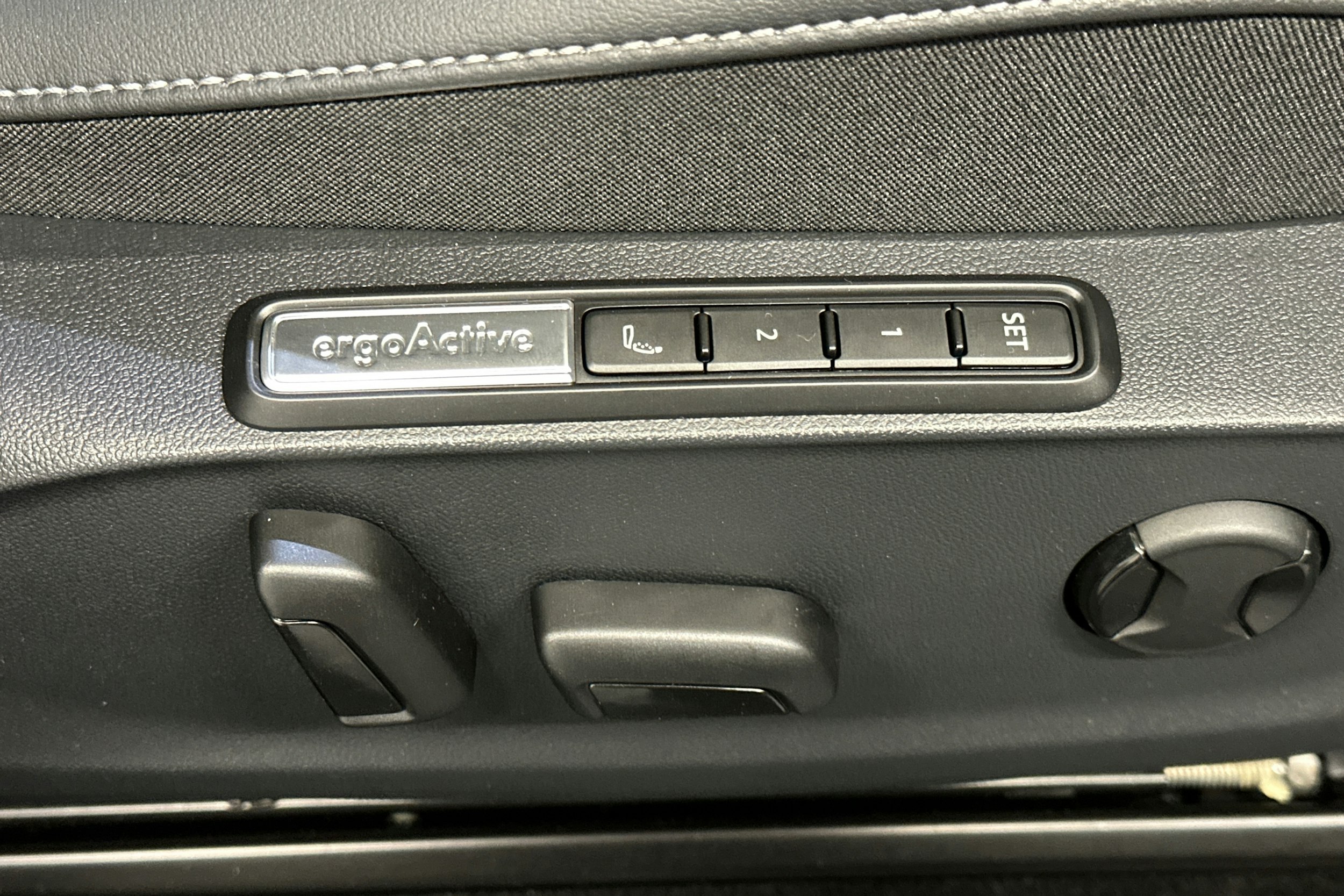 musta Volkswagen ID.7 2025 kuva 18.