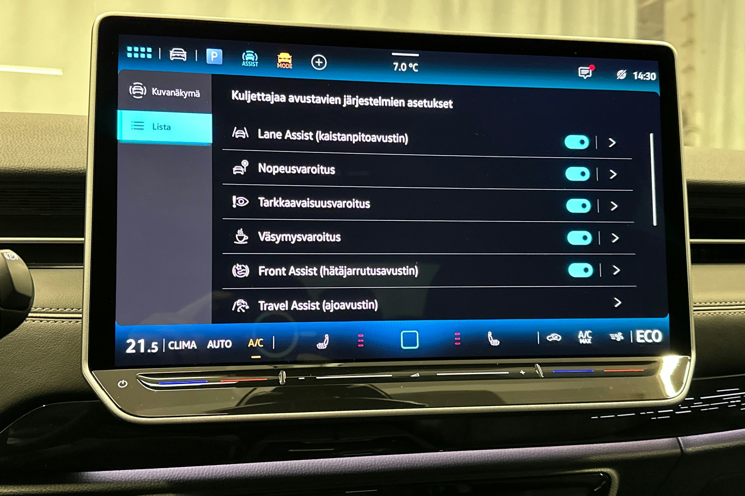 musta Volkswagen ID.7 2025 kuva 28.