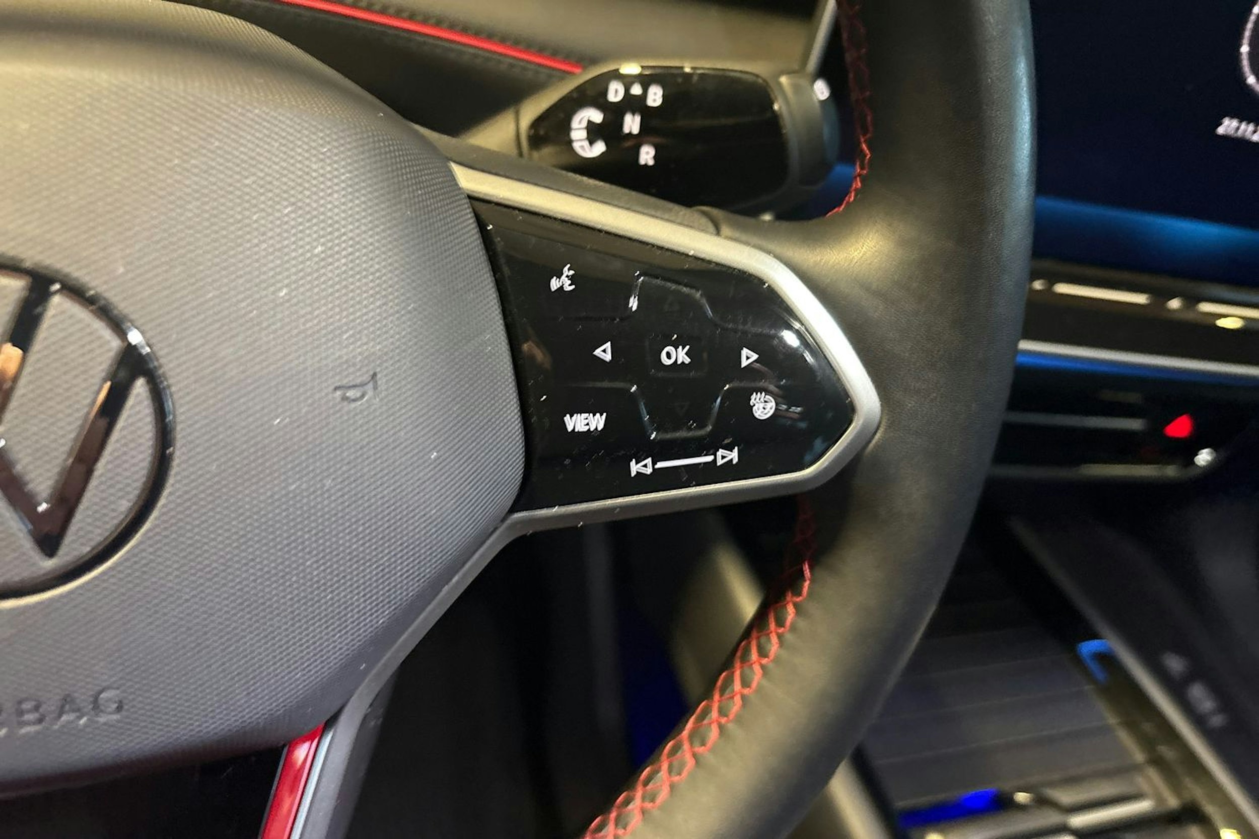 Sininen Volkswagen ID.7 2025 kuva 15.