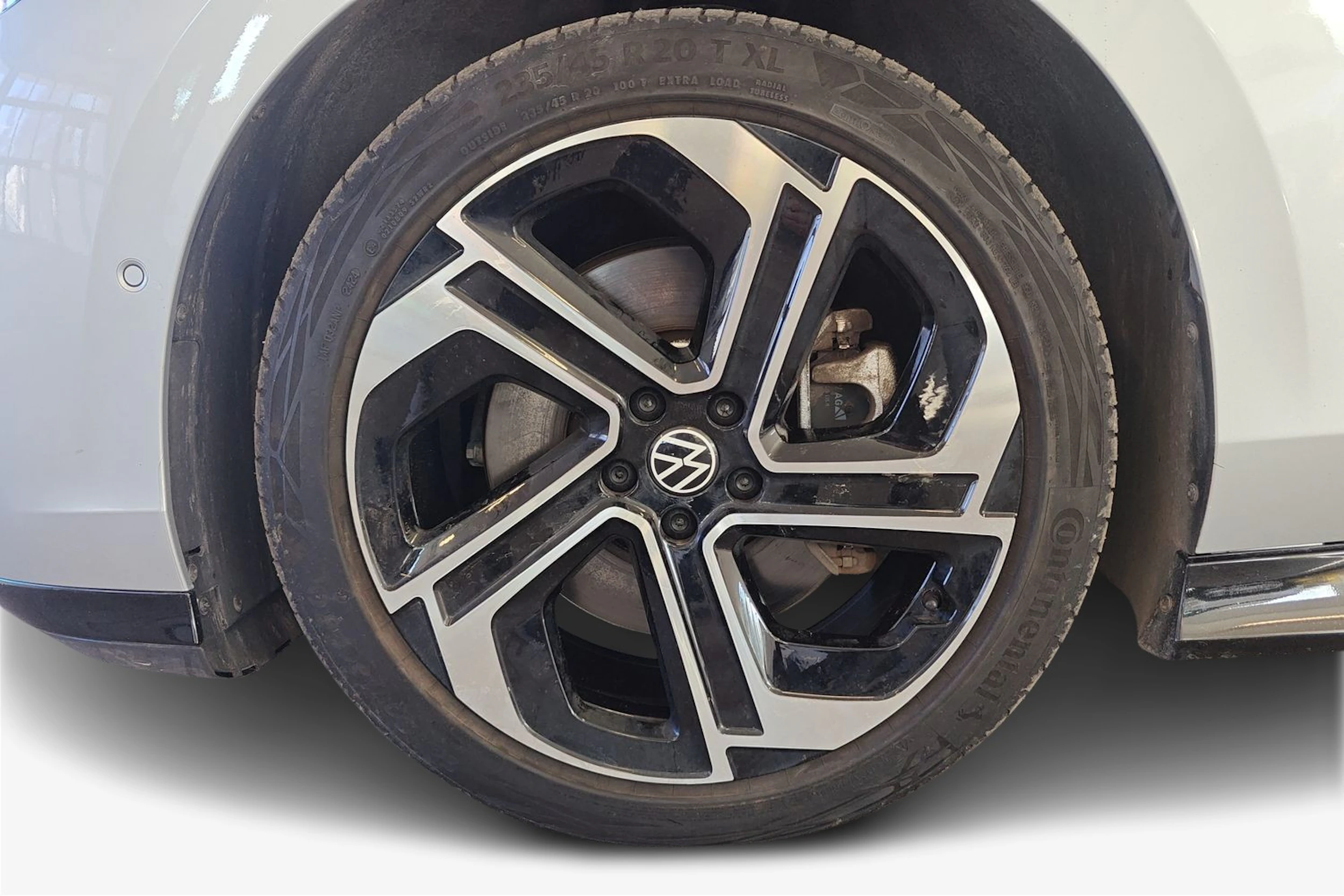 harmaa Volkswagen ID.7 2025 kuva 9.