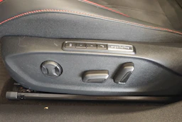 harmaa Volkswagen ID.7 2025 kuva 22.