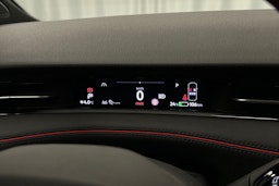 valkoinen Volkswagen ID.7 2025 kuva 16.