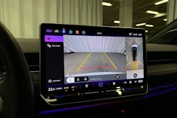 valkoinen Volkswagen ID.7 2025 kuva 19.