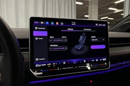 valkoinen Volkswagen ID.7 2025 kuva 21.