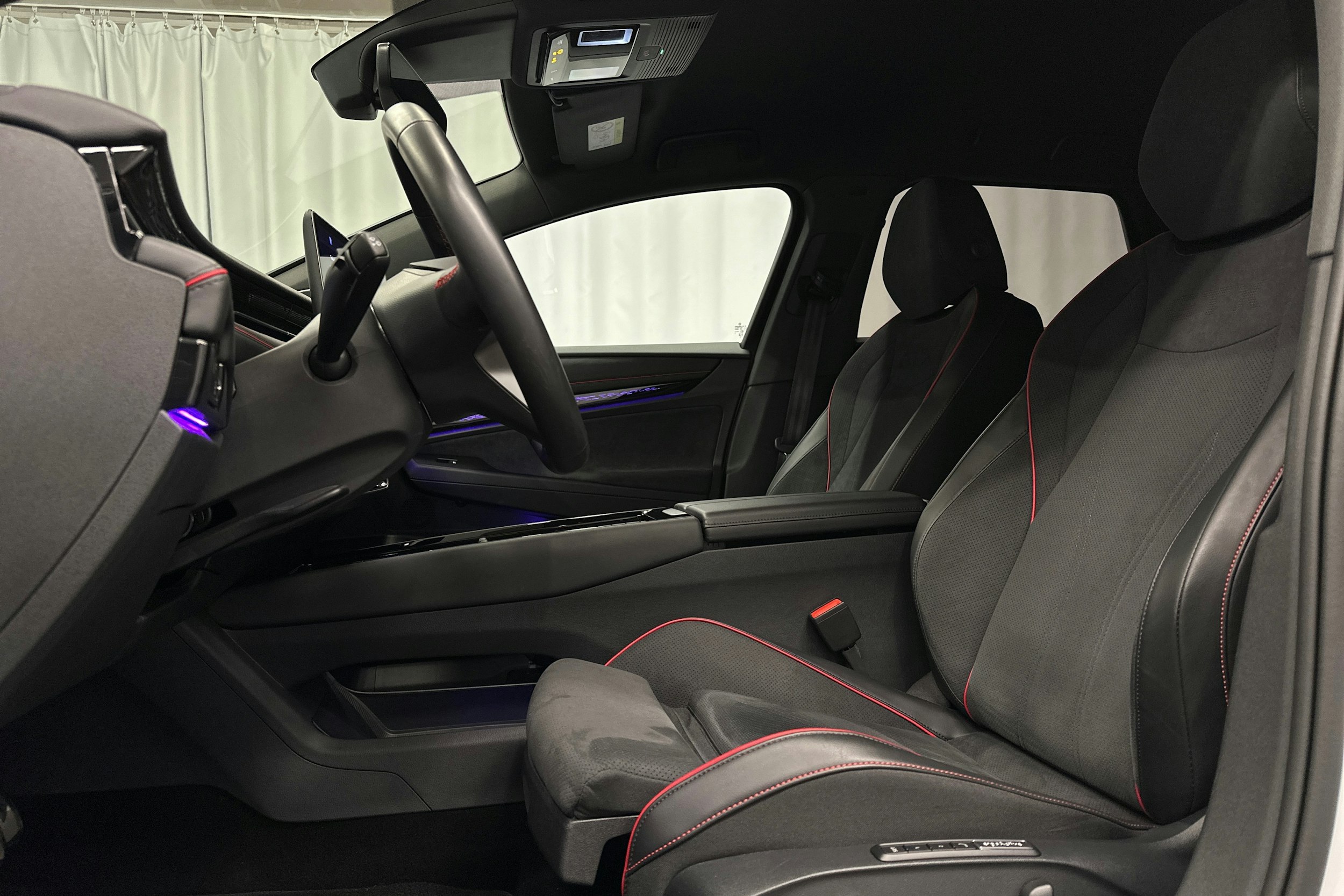 valkoinen Volkswagen ID.7 2025 kuva 30.