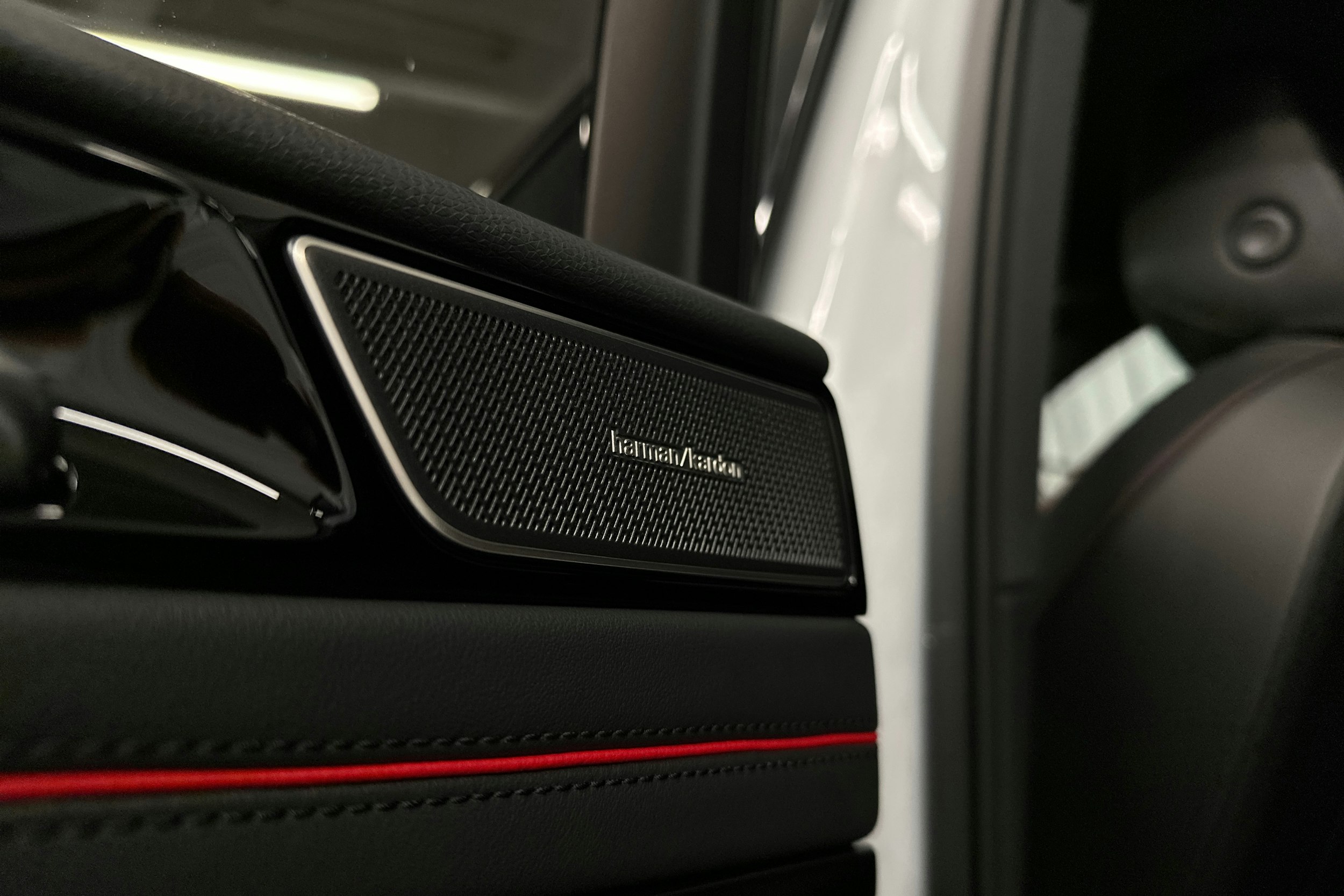 valkoinen Volkswagen ID.7 2025 kuva 32.