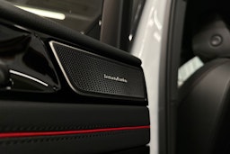 valkoinen Volkswagen ID.7 2025 kuva 32.